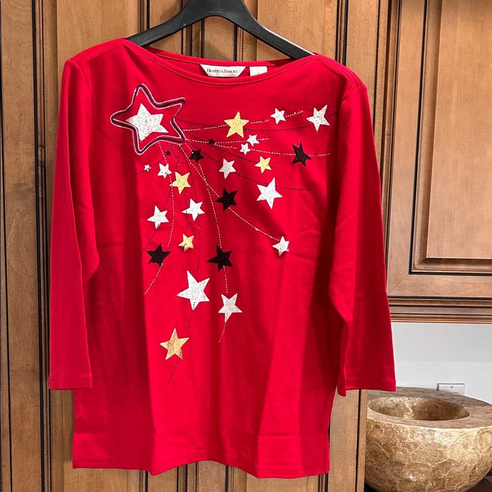 Northern Reflections Red Starburst Women's 3/4 Sleeve Tee